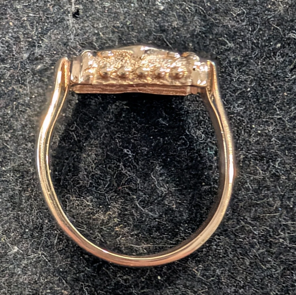 14k Gold Garnet Etruscan Style Ring - sz. 3.5 - Picture 7 of 12